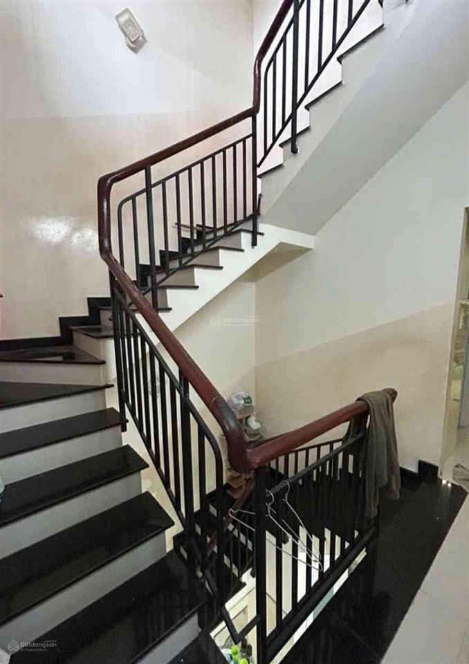 Bán nhà riêng 70m2 ngay linh chiểu thủ đức.