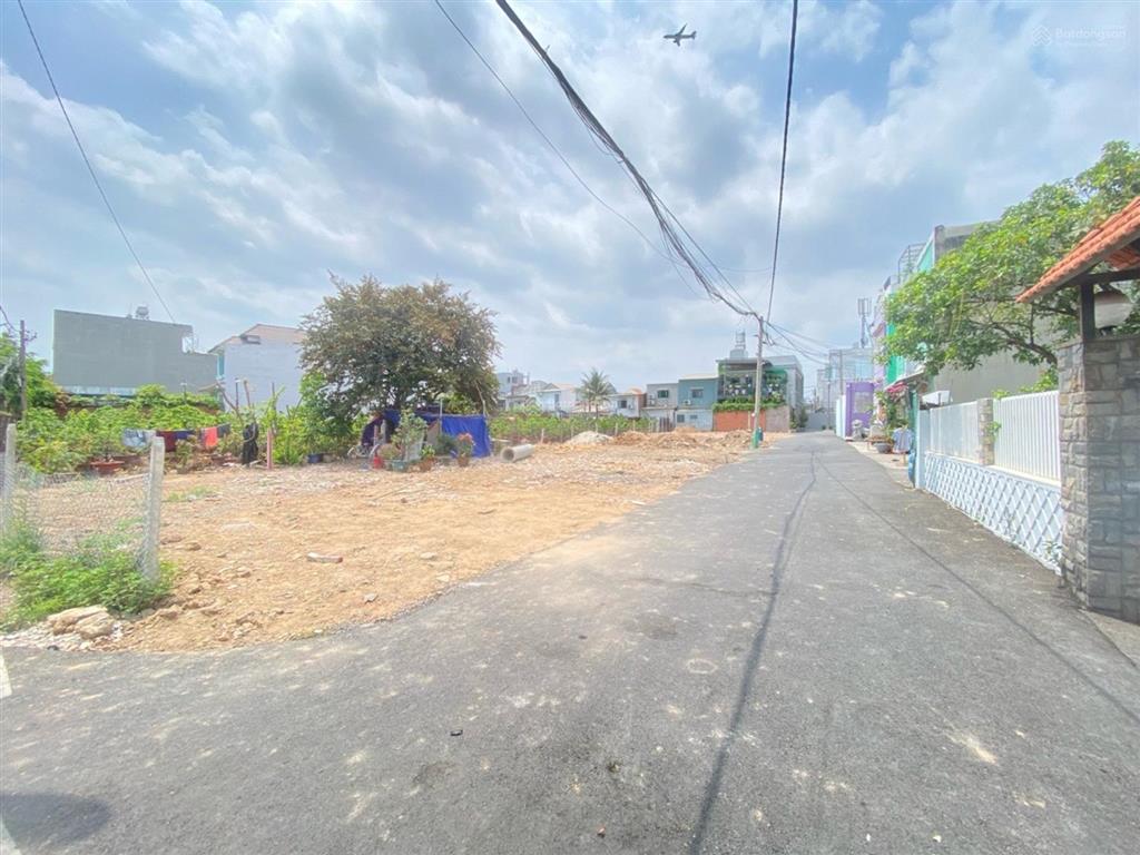 Bán nhanh lô còn lại gần 60m2 hxh 5m ngay linh đông sát vành đai 2 300m.