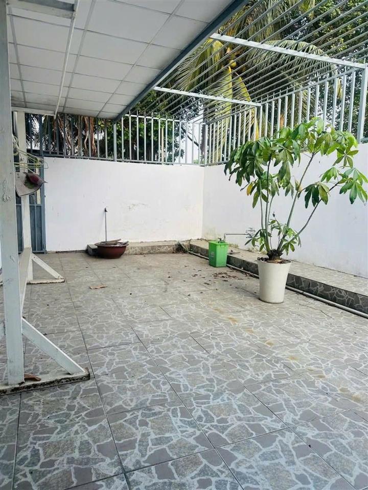 Chủ định cư mỹ, cắt lỗ giảm gần 2 tỷ chỉ còn 8,8 tỷ nhà mặt tiền đường số 2 trường thọ