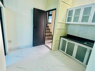 Cho thuê ccmn căn 1n,1k,1 gác xép và căn 1n,1k 42m2 tại quan hoa, cầu giấy. chính chủ 0984 056 ***