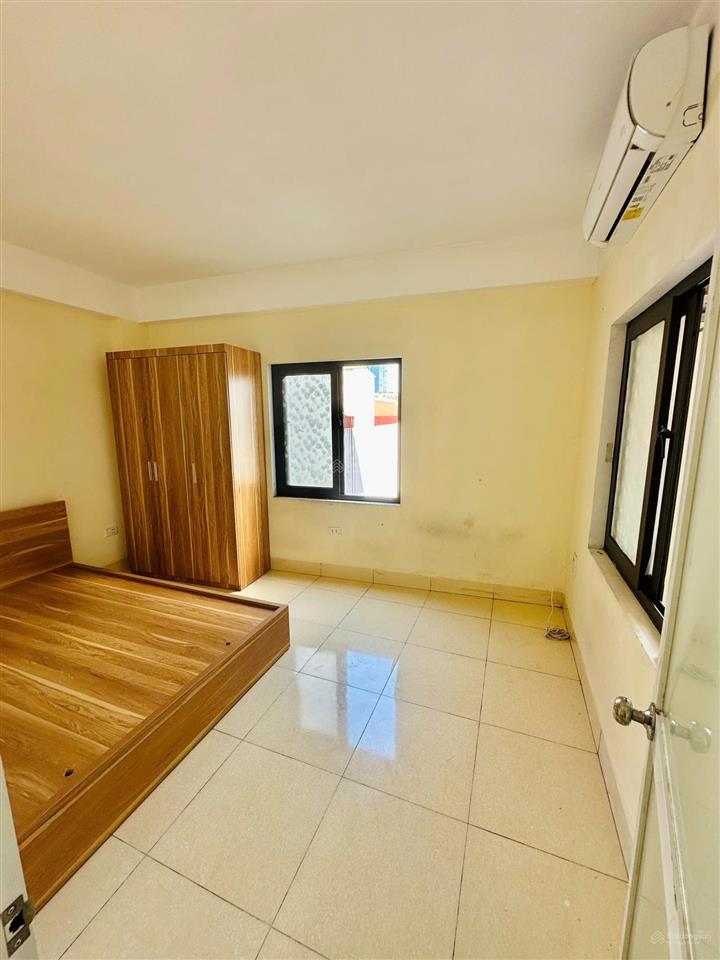 Cho thuê căn hộ 1n, 1k, 1 gác xép và căn 1n, 1k 42m2 tại dương quảng hàm.  chính chủ 0984 056 ***