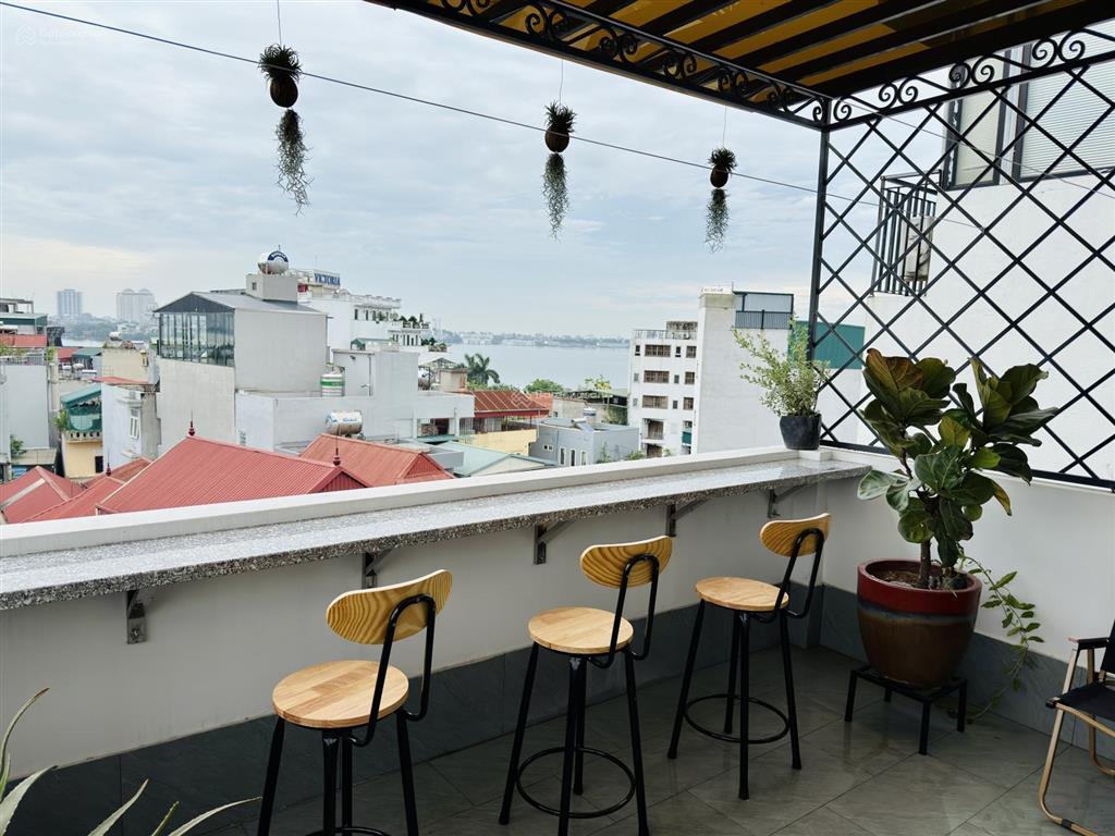Phòng studio đẹp, thoáng ở sát hồ tây