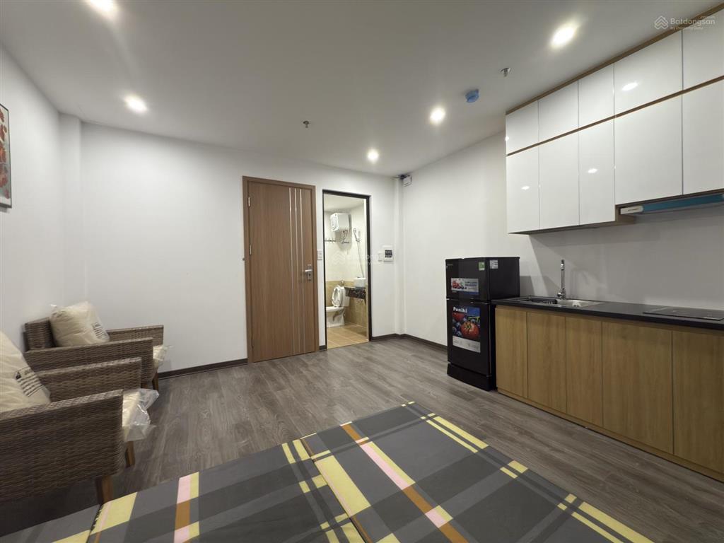 Phòng studio đẹp, thoáng ở sát hồ tây