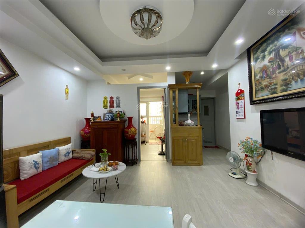 Chính chủ bán căn 2 ngủ ct4a kđt xa la, tầng trung, view đường đôi