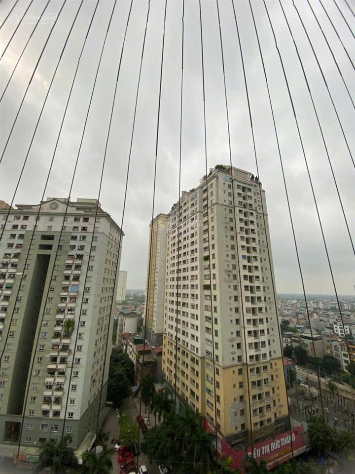 Chính chủ bán căn 2 ngủ ct4a kđt xa la, tầng trung, view đường đôi