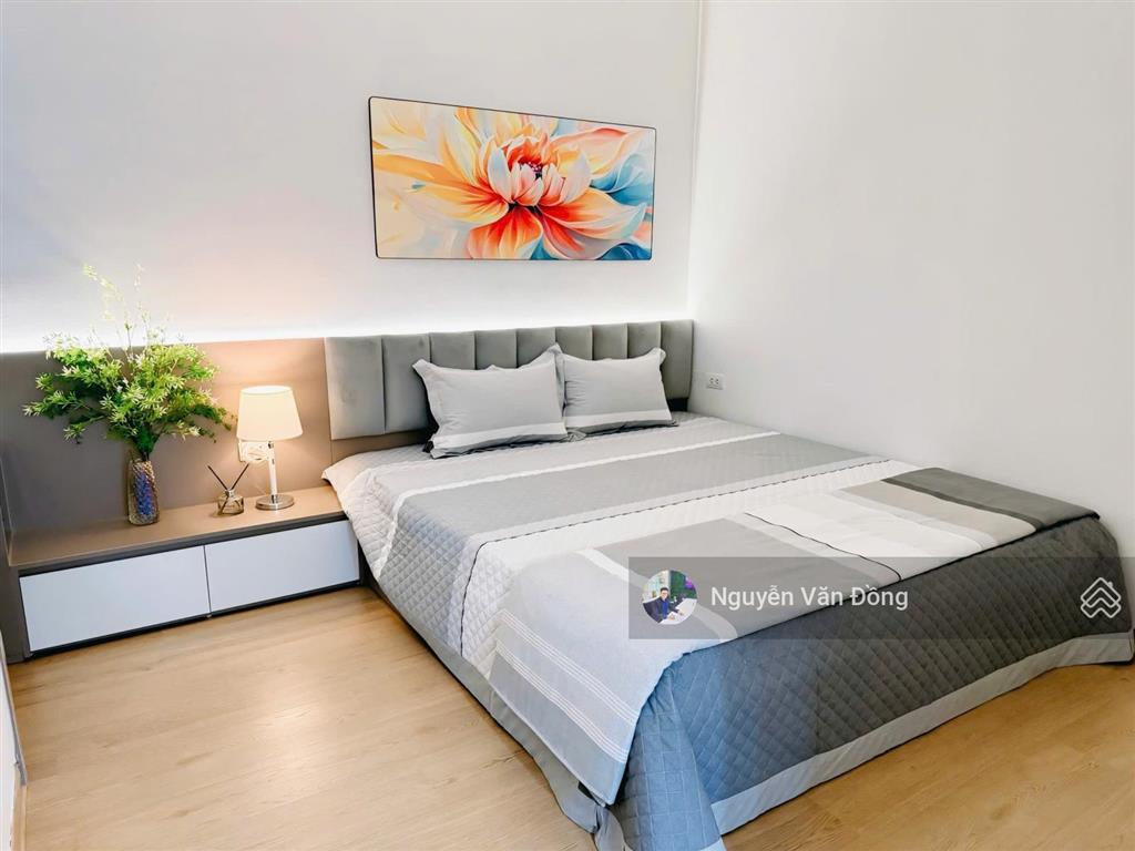 Chính chủ bán căn hộ cao cấp vinhomes metropolis, sổ đỏ sang tên ngay, nội thất để lại đầy đủ đồ