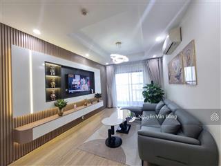 Vợ chồng tôi cần bán căn hộ đẹp goldmark city, nội thất đầy đủ, đồ đẹp, sổ đỏ sẵn, có slot ô tô