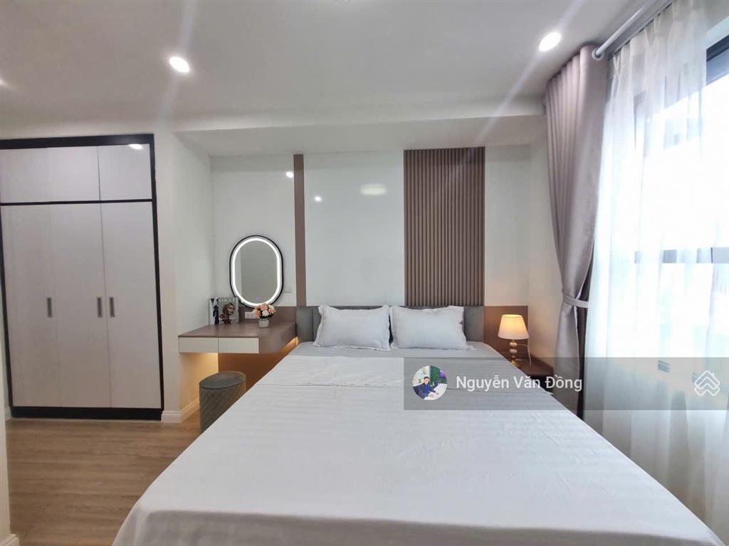 Vợ chồng tôi cần bán căn hộ đẹp goldmark city, nội thất đầy đủ, đồ đẹp, sổ đỏ sẵn, có slot ô tô