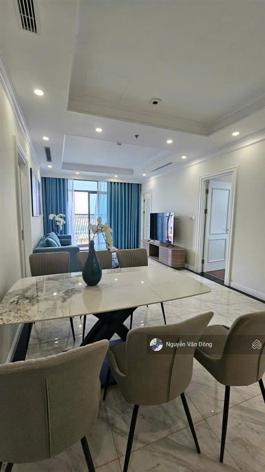 Gia đình cần bán căn 2 ngủ đẹp hateco laroma, diện tích thông thủy 94m2, sỏ đỏ sẵn, full đồ đẹp