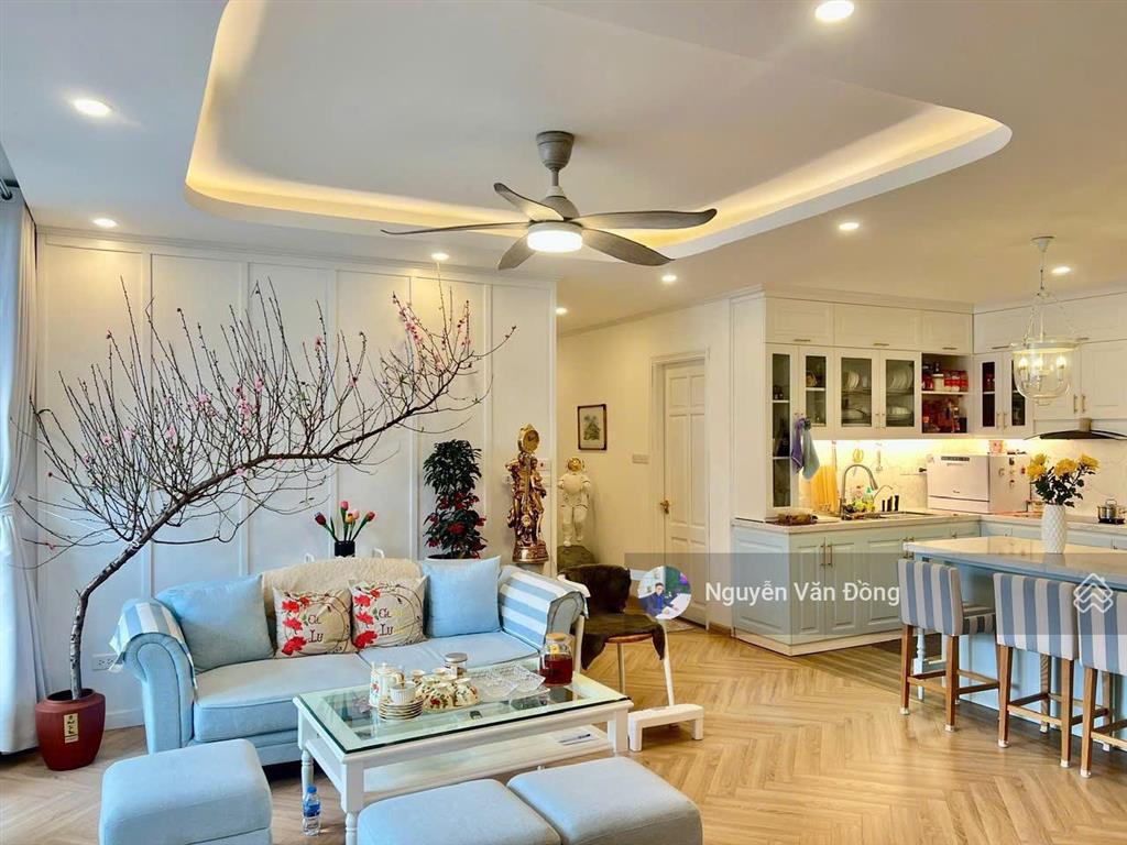 Giá tốt nhất thị trường  căn hộ cao cấp mipec rubik trung tâm cầu giấy, tầng đẹp, sổ đỏ sẵn, đủ đồ