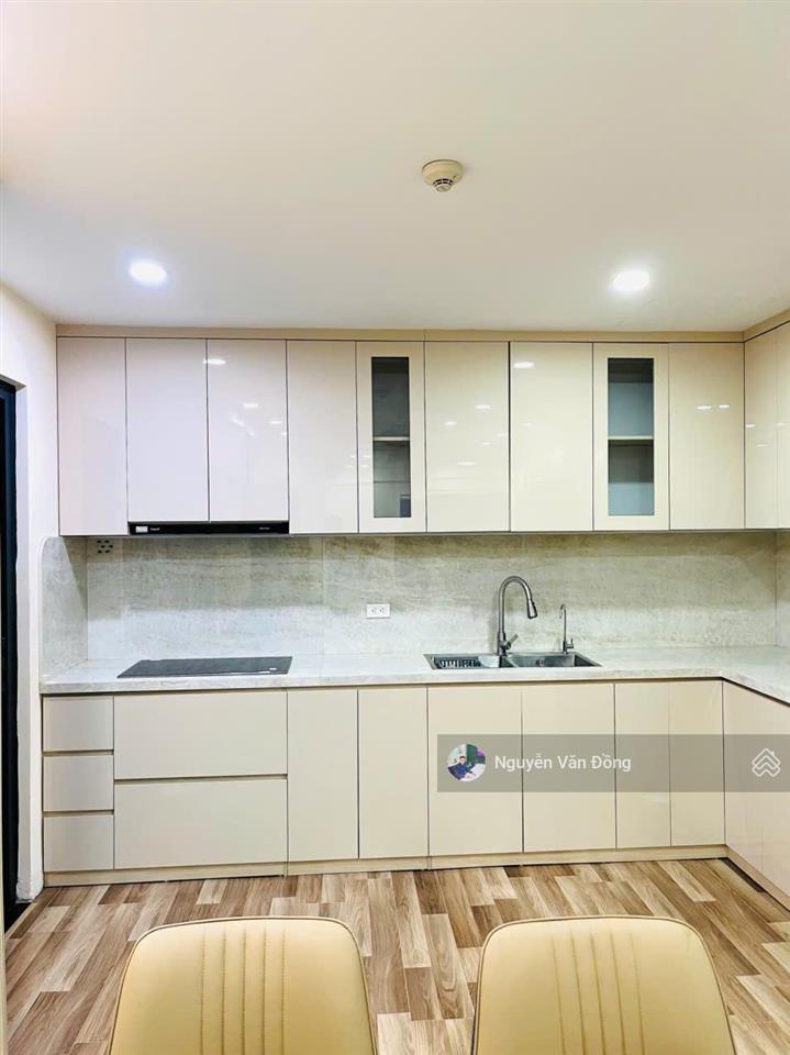 Chính chủ cần bán căn hộ góc hoa hậu tầng cực đẹp, view bắn pháo hoa tại md complex mỹ đình, sẵn sổ