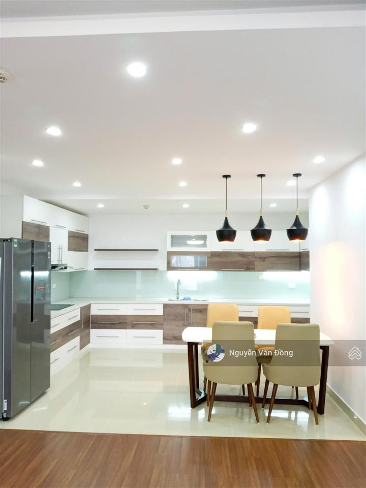 Gia đình cần chuyển nhượng căn 2 ngủ đẹp hoàng thành pearl, đã có sổ, nội thất đầy đủ sẵn ở ngay