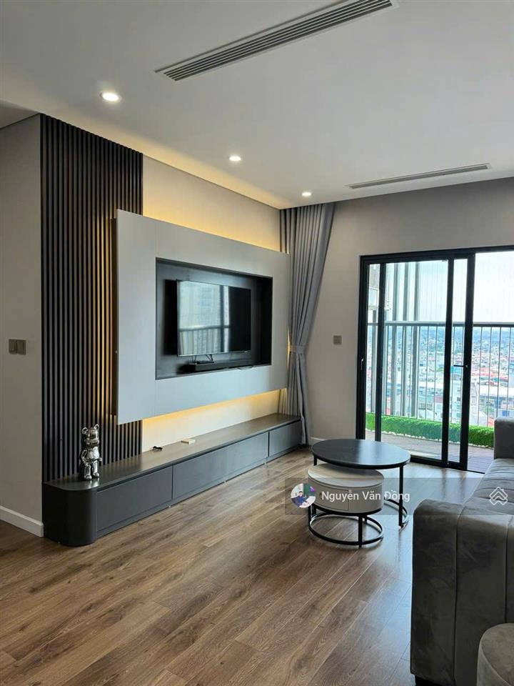 Giá tốt nhất dự án! bán căn góc 2 mặt thoáng cực hiếm tầng đẹp, view thông thoáng, nội thất đầy đủ