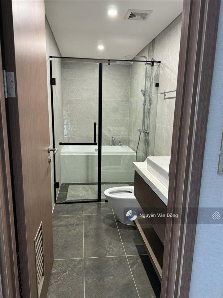 Giá tốt nhất dự án! bán căn góc 2 mặt thoáng cực hiếm tầng đẹp, view thông thoáng, nội thất đầy đủ