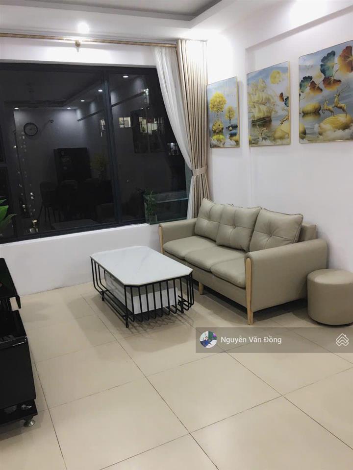 Green stars  chính chủ bán căn hộ 2 ngủ chuẩn như hình, tầng đẹp, sổ đỏ sẵn, tặng lại full đồ đẹp