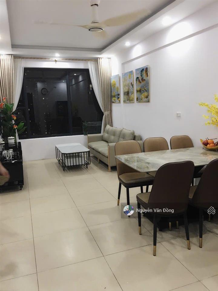 Green stars  chính chủ bán căn hộ 2 ngủ chuẩn như hình, tầng đẹp, sổ đỏ sẵn, tặng lại full đồ đẹp