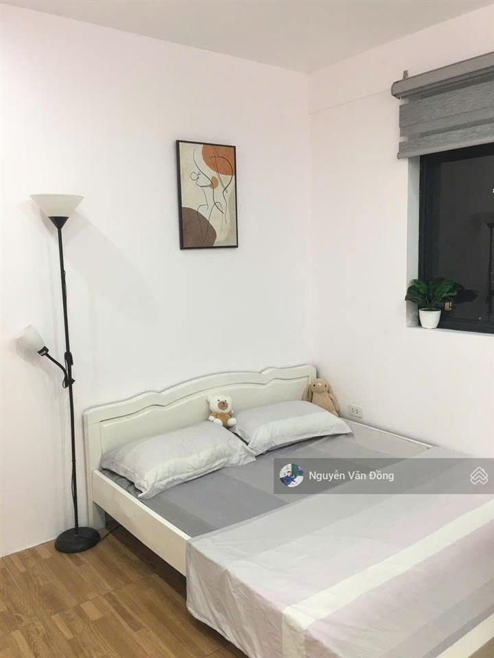 Green stars  chính chủ bán căn hộ 2 ngủ chuẩn như hình, tầng đẹp, sổ đỏ sẵn, tặng lại full đồ đẹp