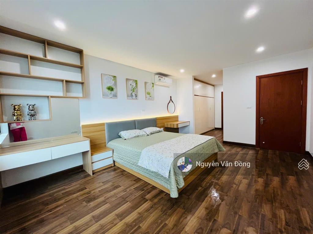 Gia đình cần bán căn góc 3 ngủ trục hoa hậu view hồ tây đẹp, sổ đỏ sẵn giao dịch, đầy đủ nội thất
