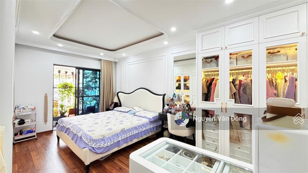 Giá cực tốt căn hộ cao cấp view hồ đẹp vinhomes metropolis, nội thất full đẹp, sổ đỏ sẵn giao dịch