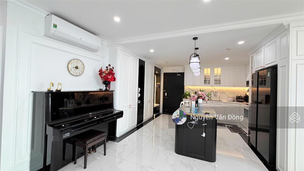 Giá cực tốt căn hộ cao cấp view hồ đẹp vinhomes metropolis, nội thất full đẹp, sổ đỏ sẵn giao dịch