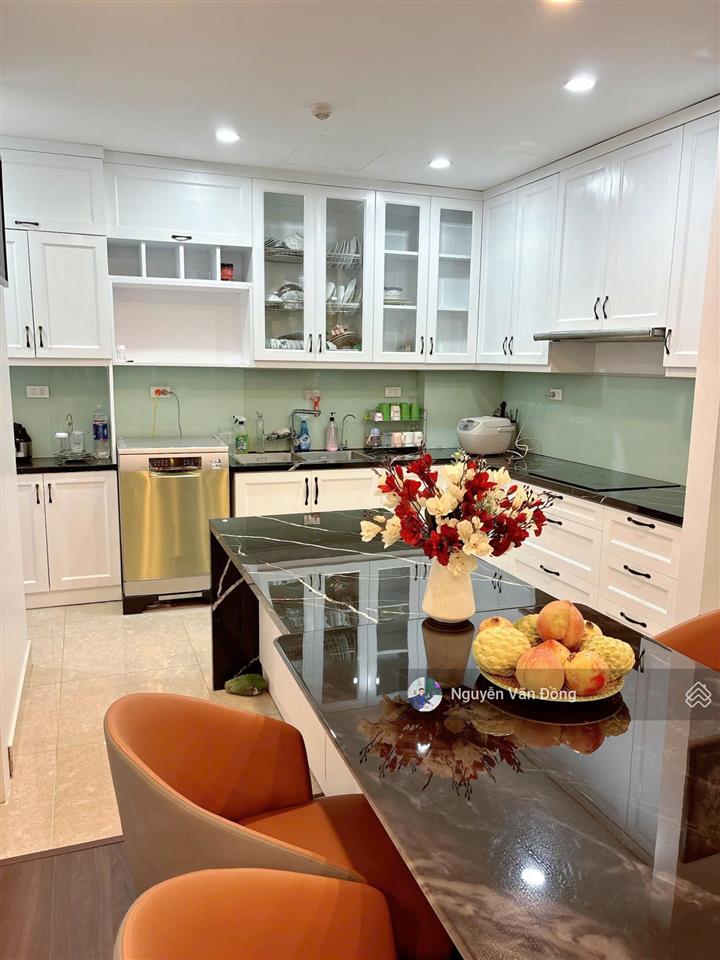 Giá cực tốt! chính chủ cần bán căn hiếm 2n 2vs tầng đẹp, săn sổ đỏ  chung cư 51 quan nhân