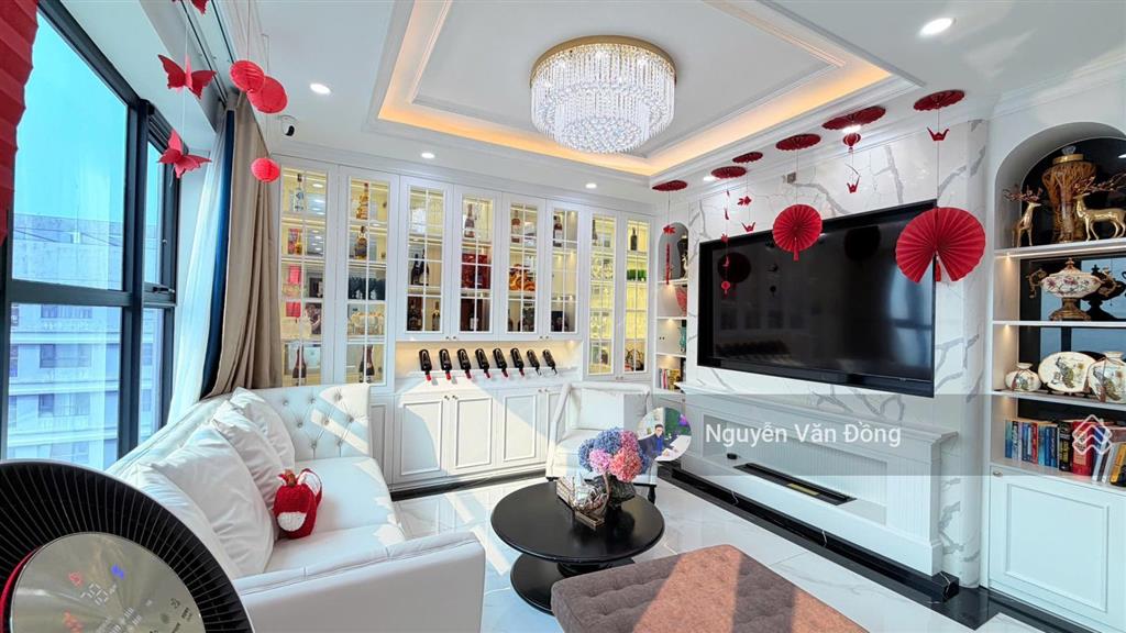 Siêu hiếm  căn hộ cao cấp sở hữu vị trí cực đẹp, sổ đỏ lâu dài, full nội thất xịn xò, 2 slot ô tô