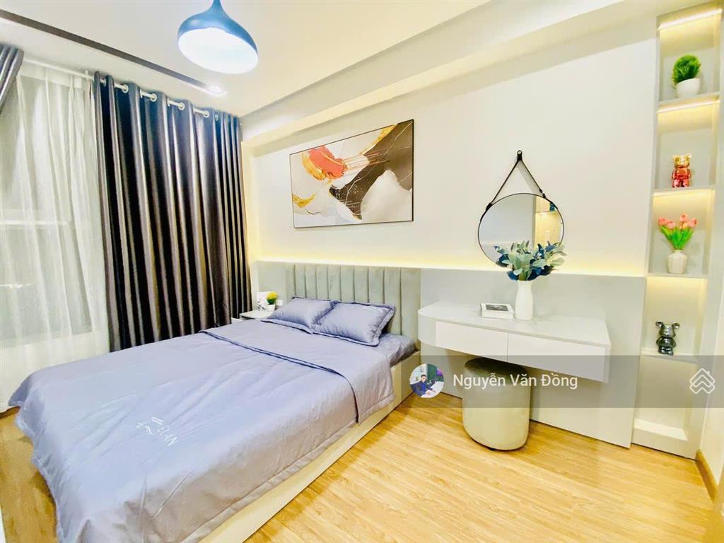 Bán căn 2 ngủ cực hiếm tầng đẹp, sẵn sổ đỏ, nội thất full đẹp tại dự án vinaconex 7 136 hồ tùng mậu
