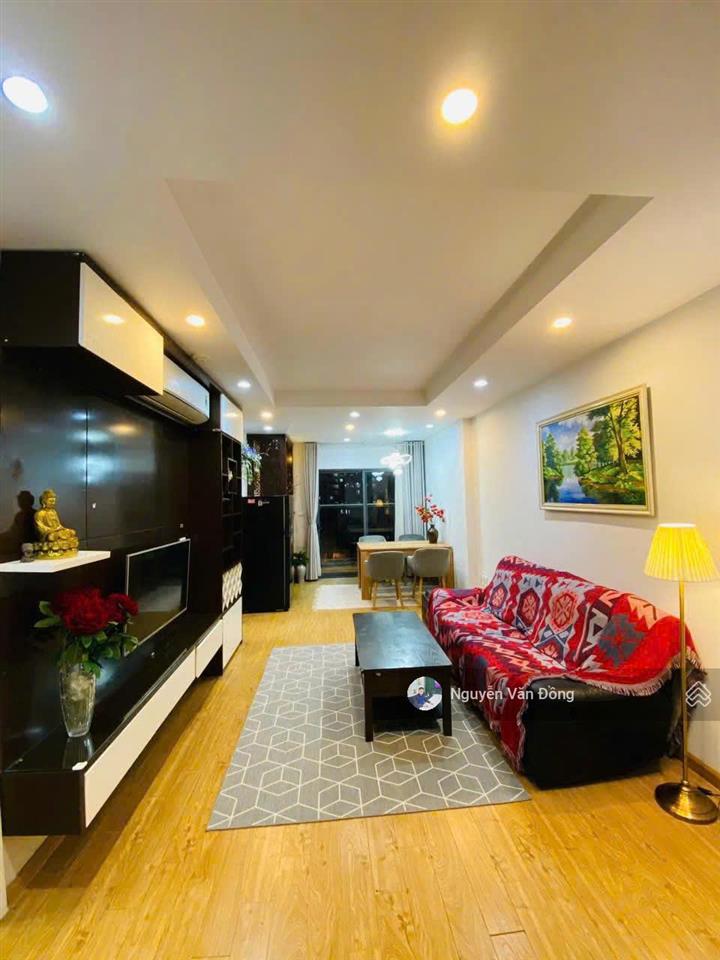 Căn 2 ngủ hiếm tầng cực đẹp, ban công đông nam thoáng mát, sổ đỏ sẵn giao dịch  dự án goldsilk