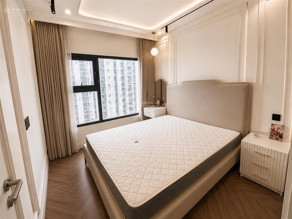 Bán gấp căn 1 ngủ đẹp, giá cực tốt, nội thất đầy đủ, sổ đỏ sẵn giao dịch  dự án vinhomes gardenia