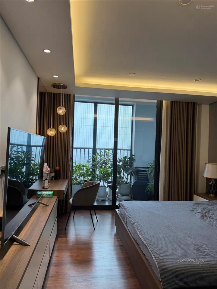 Gia đình cần bán căn hộ dolphin plaza giá tốt thị trường, tặng lại nội thất đẹp, sổ đỏ sẵn