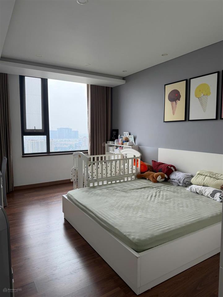 Gia đình cần bán căn hộ dolphin plaza giá tốt thị trường, tặng lại nội thất đẹp, sổ đỏ sẵn