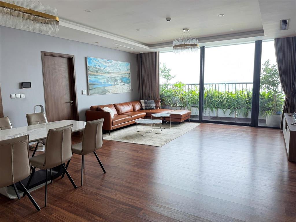 Gia đình cần bán căn hộ dolphin plaza giá tốt thị trường, tặng lại nội thất đẹp, sổ đỏ sẵn