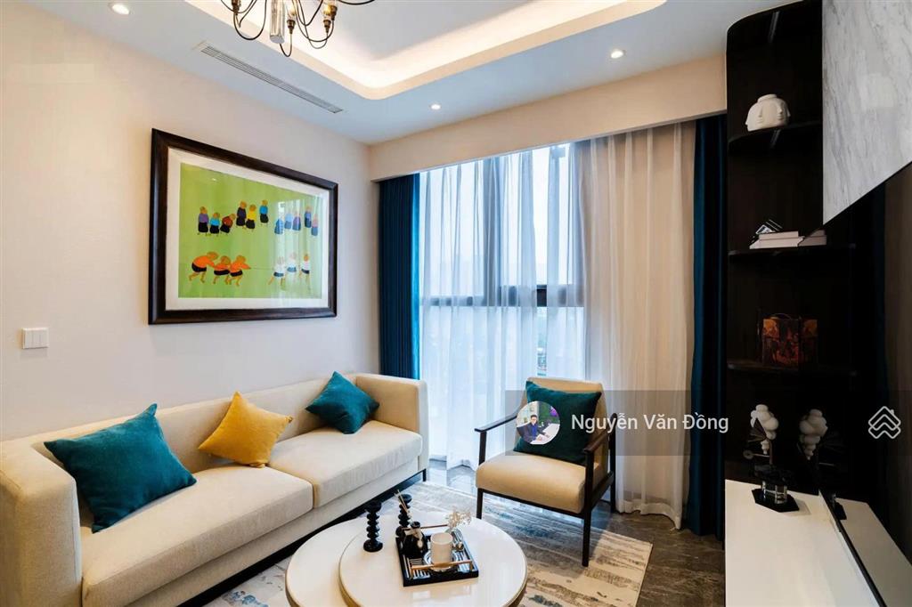 Bán căn hộ cao cấp view hồ the gloria số 8 nguyên hồng, tặng full đồ nội thất cao cấp, sổ đỏ sẵn