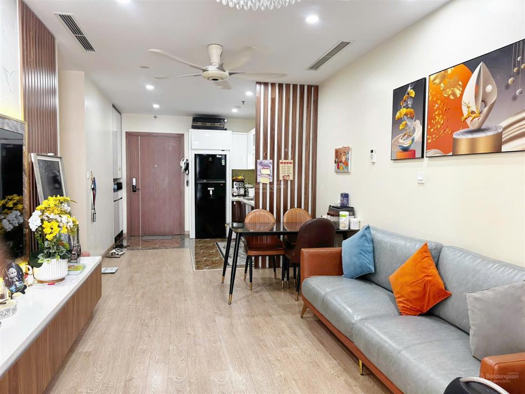 Gia đình cần bán căn hộ 2 ngủ rộng, view hồ đẹp, sổ đỏ sẵn dự án hancorp plaza, trần đăng ninh