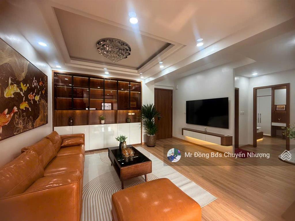 Chuyển công tác cần bán căn hộ 3 pn đẹp, trung tâm mỹ đình, sổ đỏ sẵn giao dịch, nội thất đầy đủ