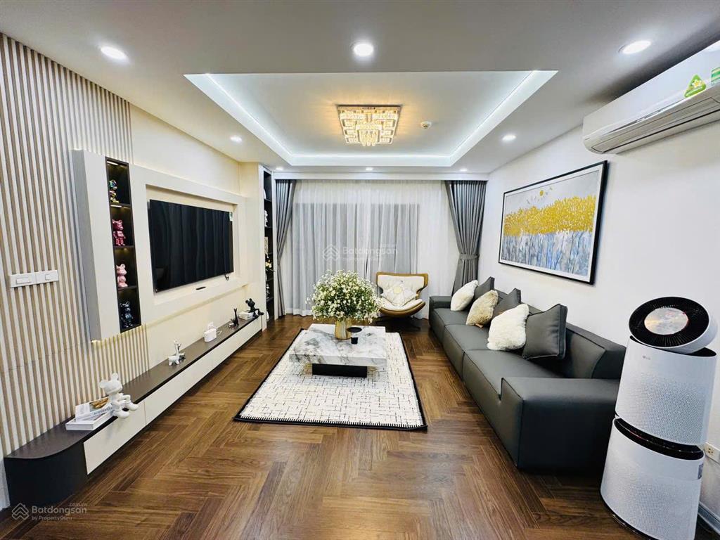 Giá cực tốt  bán căn 3 ngủ đẹp, ban công đông nam cực mát mẻ, sổ đỏ sẵn giao dịch ngay, full đồ