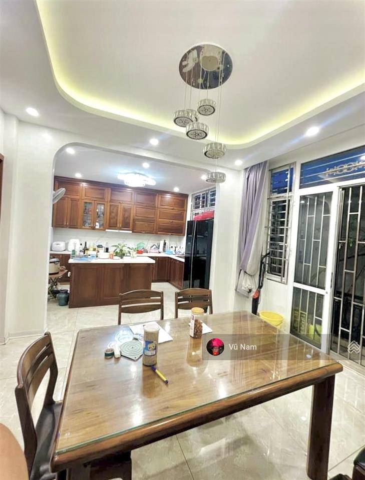 Bán nhà tôn đức thắng, đống đa 40m ra oto tránh, dân xây, 38m2 x 5 tầng, mt 3.8 m giá 10.5 tỷ tl
