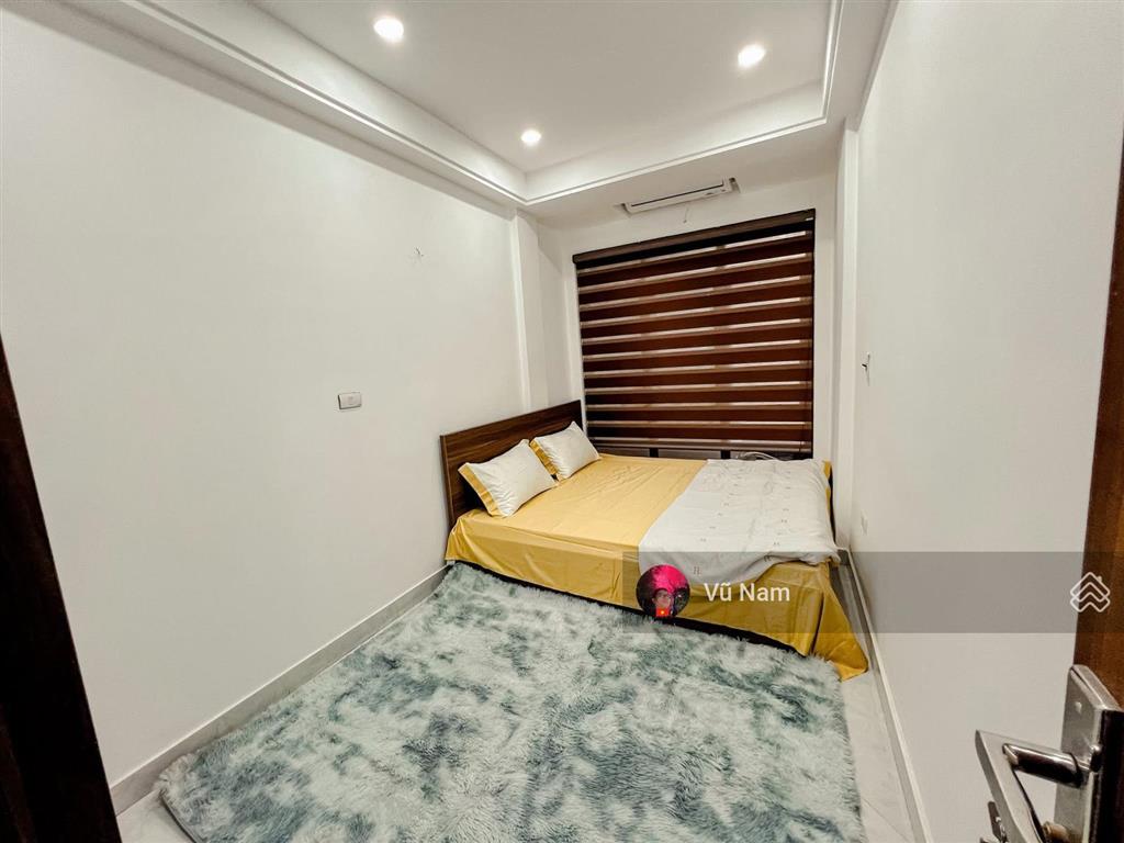  bán nhà quốc tử giám, ba gác tránh , 20m ra oto tránh, ngõ thông kd, 2 thoáng, 39m2 giá  9.2 tỷ