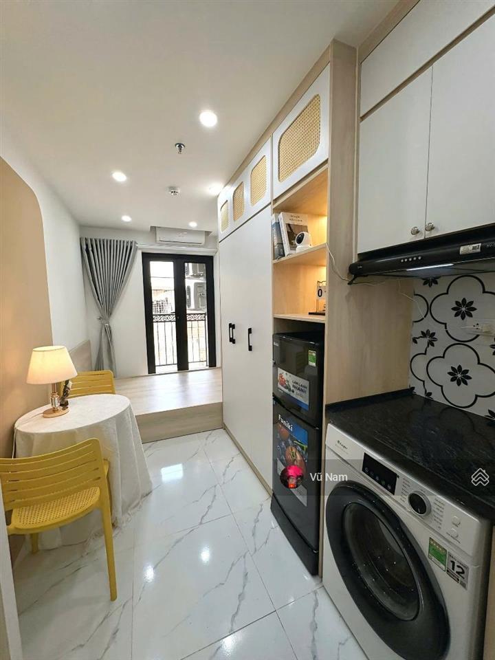 Bán toà chdv hoàng ngân 7t thang máy, 2 mặt thoáng, 20m oto tránh,, 15pkk , dt  100tr/ tháng,