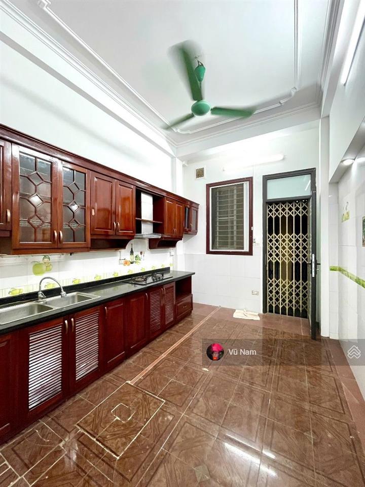 Bán nhà tây sơn, 2 mặt ngõ, thoáng sáng, 1 nhà ra oto, dân trí cao, dt 40m2 x 4 tầng giá  13 tỷ