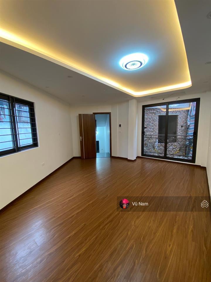 Siêu rẻ la thành, hàng xóm các trường đại học, 40m ra ôtô tránh, 2thoáng, 6pnkk 45m2, 5t giá 8.2tỷ