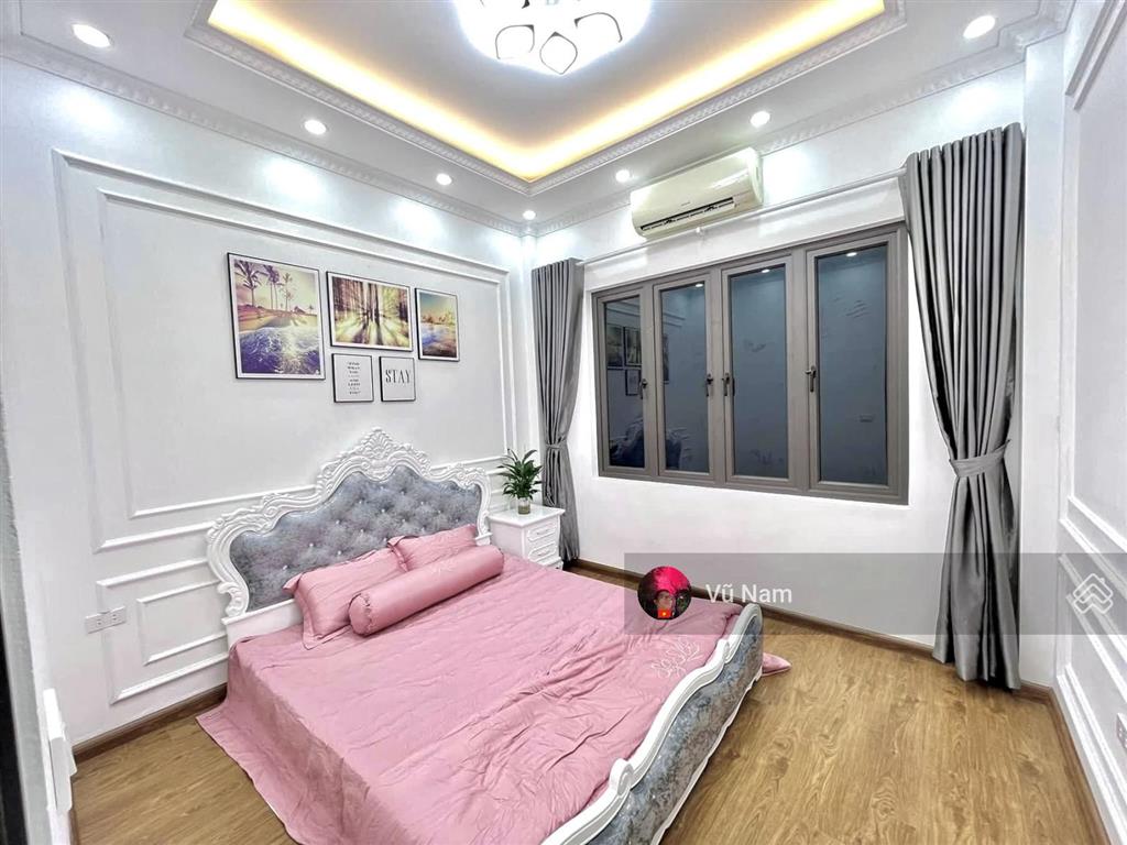 Bán nhà đẹp tôn đức thắng, 3 bước ra phố, 2 thoáng, full nội thất, dt 35m2 x 5t, mt 4.3m giá 8,4 ty