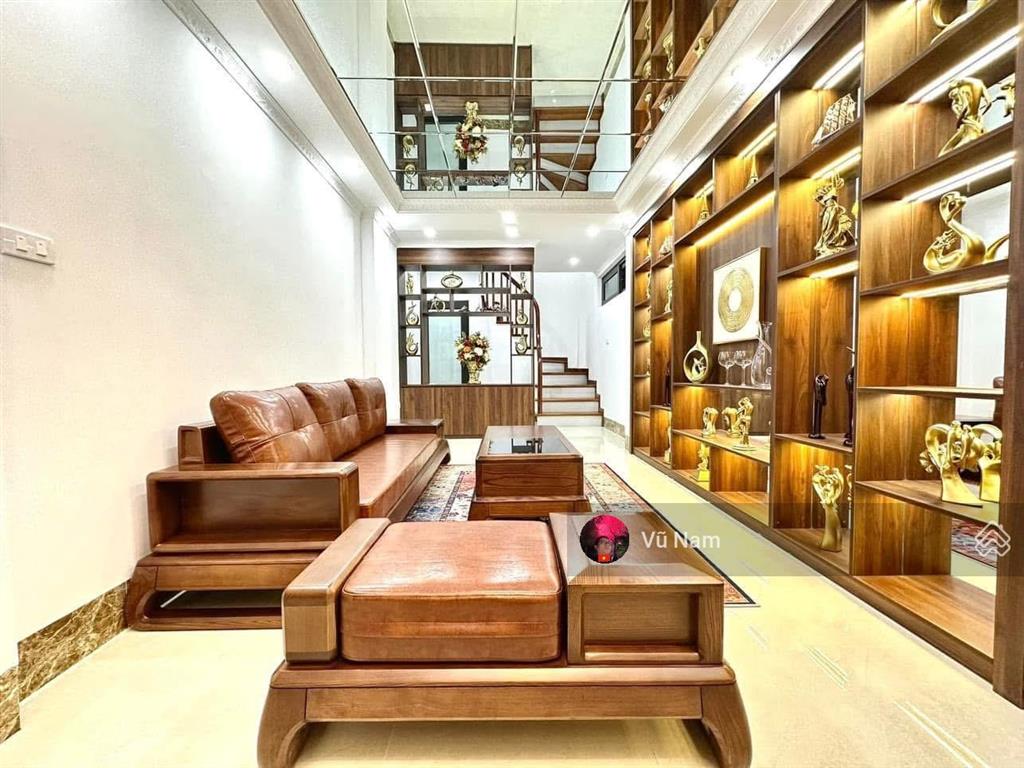  bán nhà đẹp yên lãng, 30m ra oto, ngõ ba gác thông kd, dân xây 36m2 x4t mt rộng giá  10 tỷ