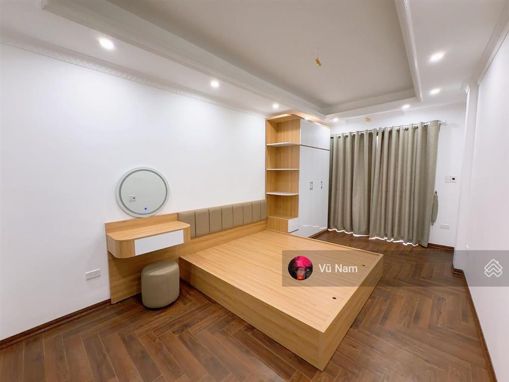 Bán nhà mới kinh koong  tặng full nội thất  dân xây  30 m ra oto dt 33m x 6 tầng, mt đẹp