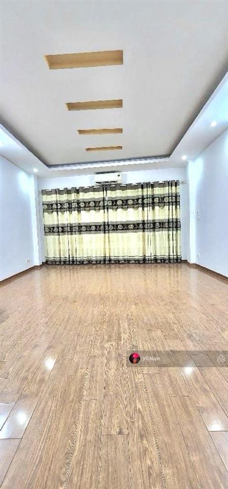  bán nhà hoàng cầu, ngõ nông, vf3 đỗ cửa thoáng sáng, dân xây giá 12 tỷ tl