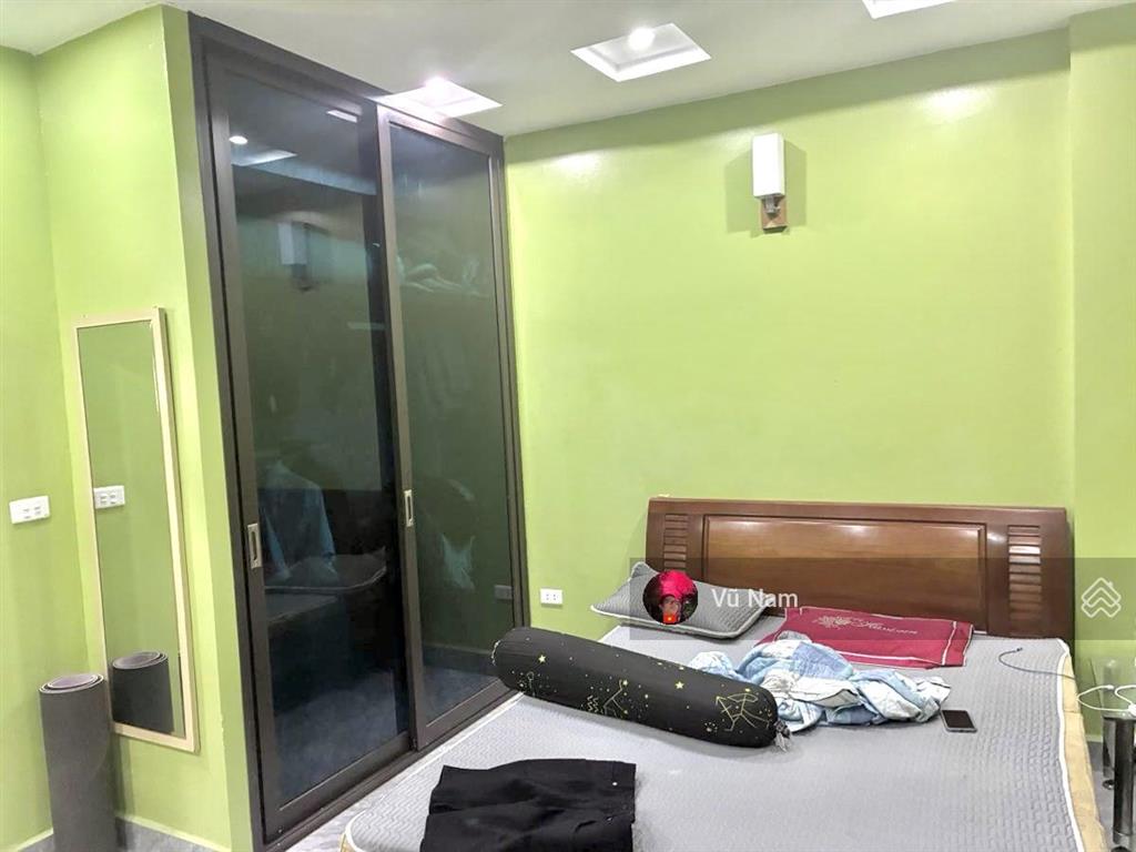 Bán nhà đội cấn, gần phố  ba gác kd  dân xây dt 33m2 x 5 tầng, mt 5 m. giá nhỉnh 9 tỷ tl
