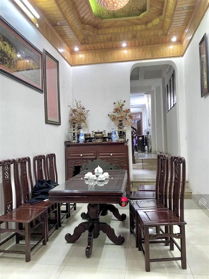 Bán nhà tôn đức thắng, đống đa, 41m2 x 4 tầng, mt 3.7m giá 10.2 tỷ tl