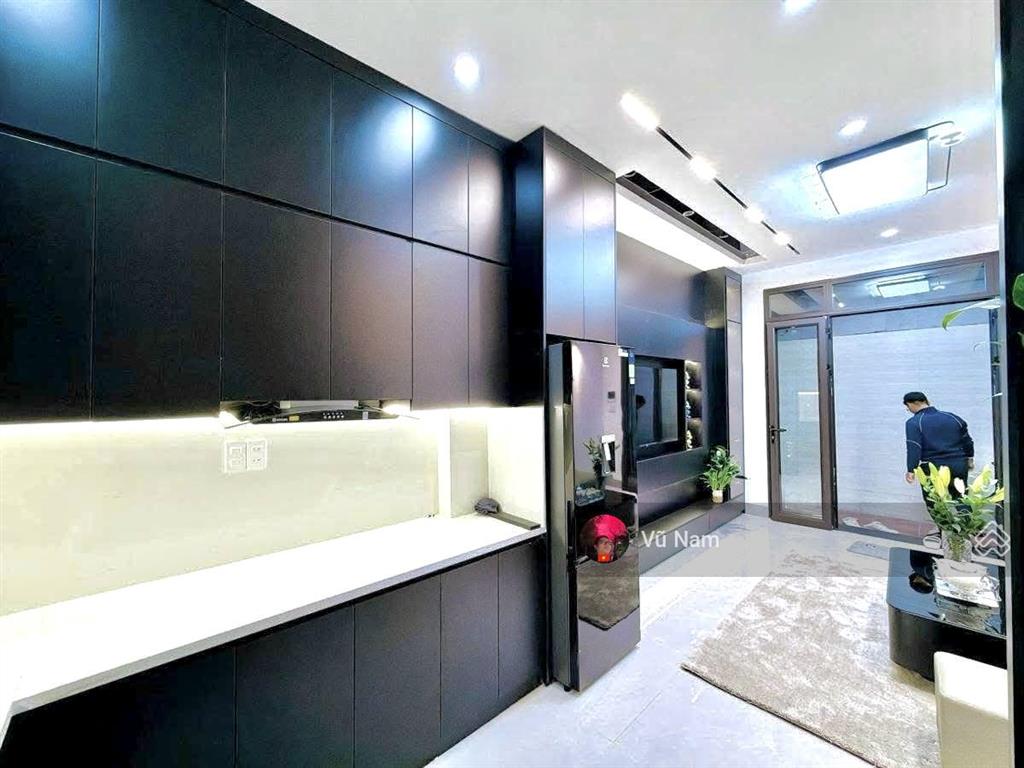 Bán nhà phan phù tiên, đống đa, cách phố 30m, 40m2 x 5 tầng mt 4m giá 10.2 tỷ tl