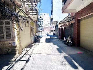  bán nhà phân lô hoàng cầu, 2 oto tránh 20 m ra đường la thành voi phục 63m2 x5t, mt 5 m, 27 tỷ
