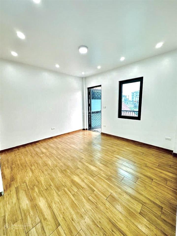  bán nhà đẹp tôn đức thắng, ngõ ba gác  thông kd, thang máy, ở sướng, 35 m x 7 t giá 11,9 tỷ